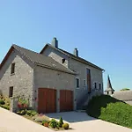 A Côté De L'epicerie Bonsin