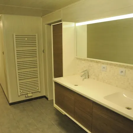 A Cote De L'epicerie Ferienhaus