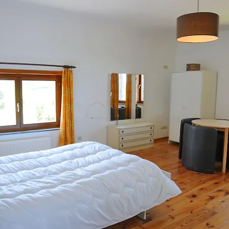 A Cote De L'epicerie Bonsin